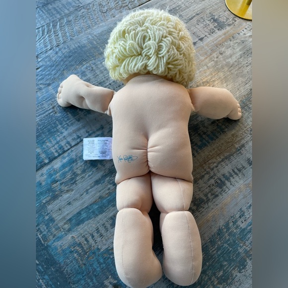 Vintage Cabbage Patch Kids Doll 1978 1982 Blond Hair Blue Eyes Two Dimples - Picture 9 of 13